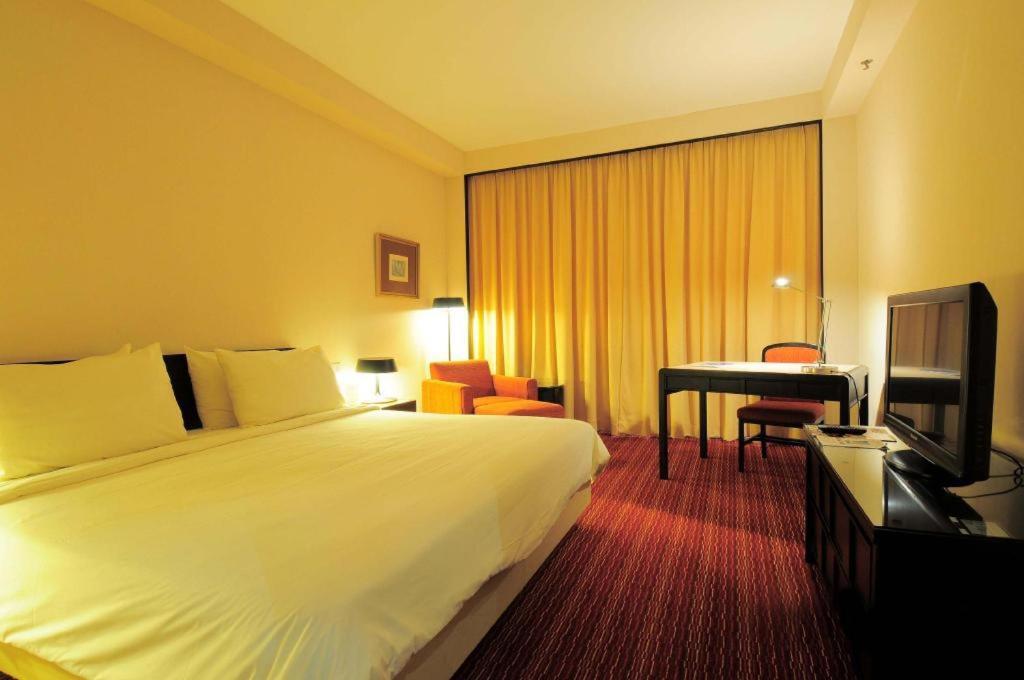 Tanahmas The Sibu Hotel Ngoại thất bức ảnh