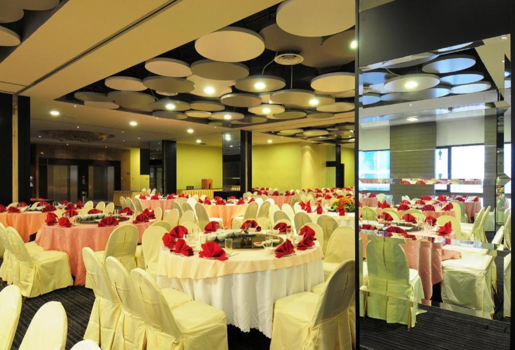 Tanahmas The Sibu Hotel Ngoại thất bức ảnh