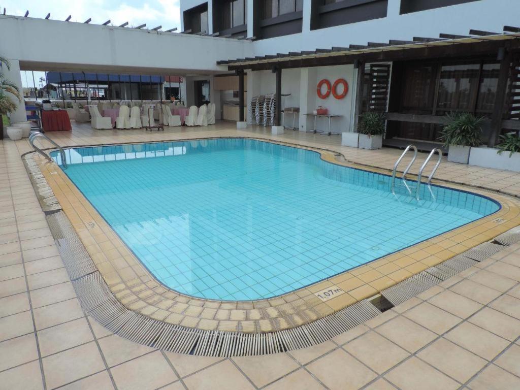 Tanahmas The Sibu Hotel Ngoại thất bức ảnh
